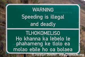 Route du parc Ts'Ehlanyane au défilé de Mafika Lisiu - Lesotho