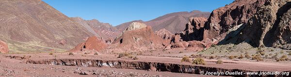 Valle del Arco Iris - Chili