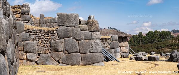 Saqsaywaman - Pérou